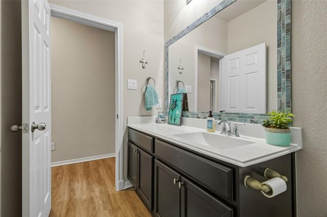 1614 Laslina Lane, League City, TX 77573