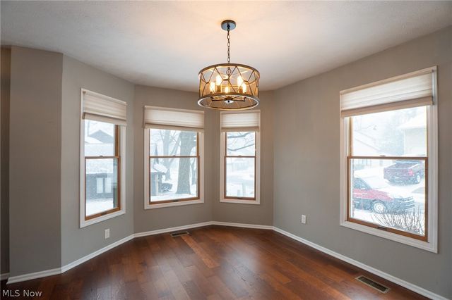 4985 Searls Drive NW, North Canton, OH 44720