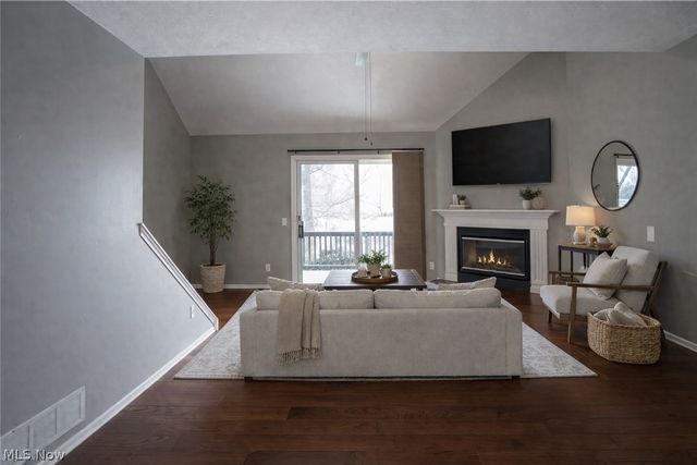 4985 Searls Drive NW, North Canton, OH 44720