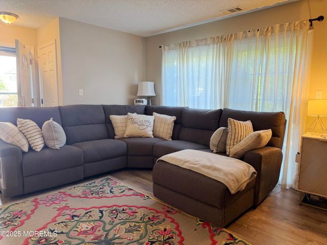 58 Madison Court, Tinton Falls, NJ 07712