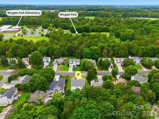 11814 Withers Mill Drive, Charlotte, NC 28278