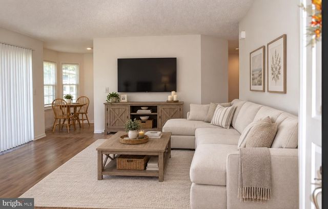 8 SEQUOIA CT, Barnegat, NJ 08005