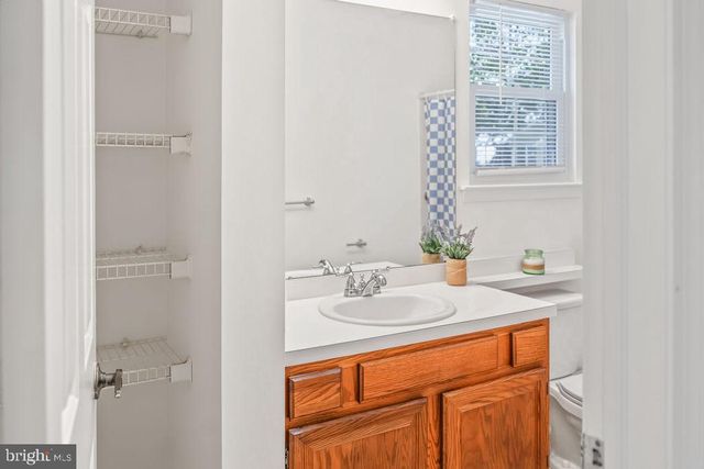 8 SEQUOIA CT, Barnegat, NJ 08005