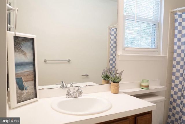 8 SEQUOIA CT, Barnegat, NJ 08005