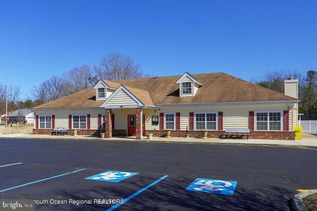 8 SEQUOIA CT, Barnegat, NJ 08005