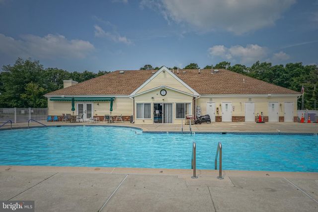8 SEQUOIA CT, Barnegat, NJ 08005