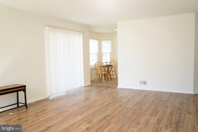 8 SEQUOIA CT, Barnegat, NJ 08005