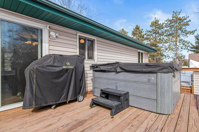 8330 Fawn Lake Drive NE, Stacy, MN 55079