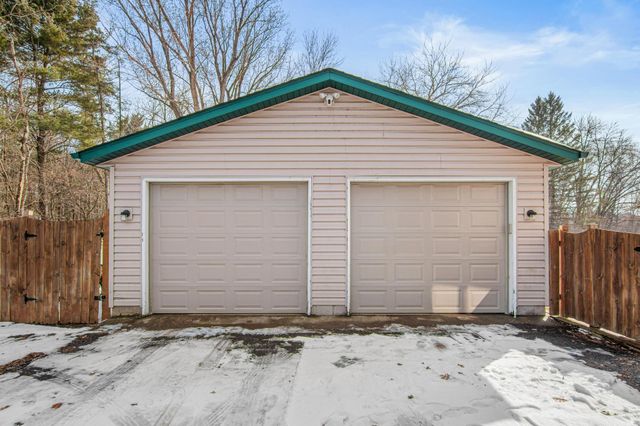 8330 Fawn Lake Drive NE, Stacy, MN 55079