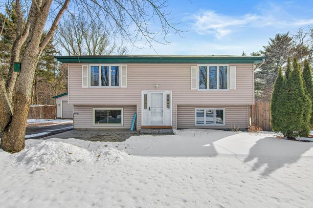 8330 Fawn Lake Drive NE, Stacy, MN 55079