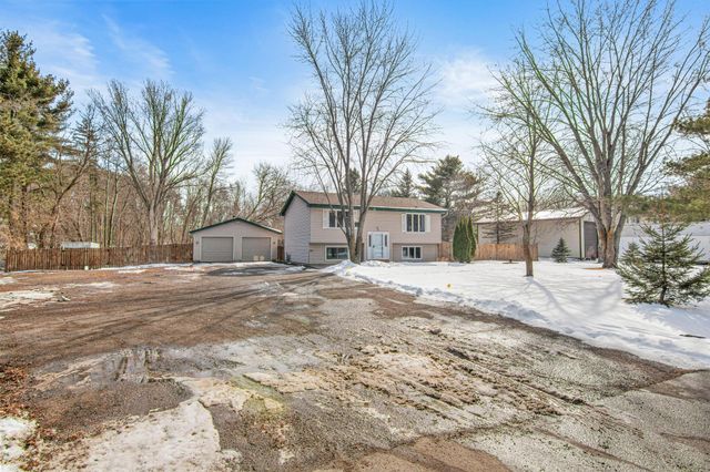 8330 Fawn Lake Drive NE, Stacy, MN 55079