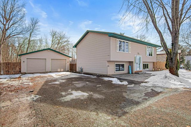 8330 Fawn Lake Drive NE, Stacy, MN 55079