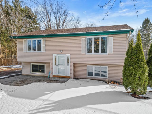 8330 Fawn Lake Drive NE, Stacy, MN 55079