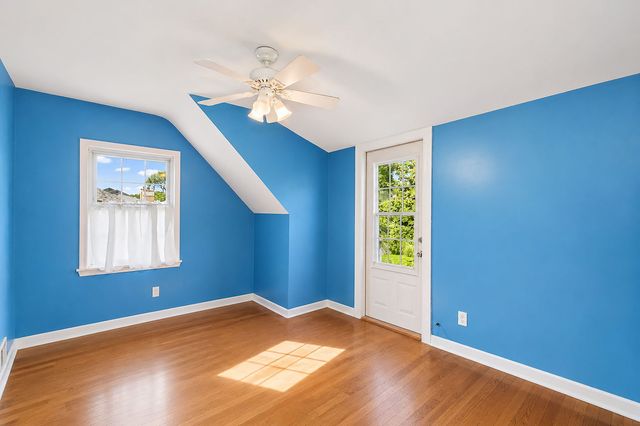 369 N Walnut Street, Elmhurst, IL 60126