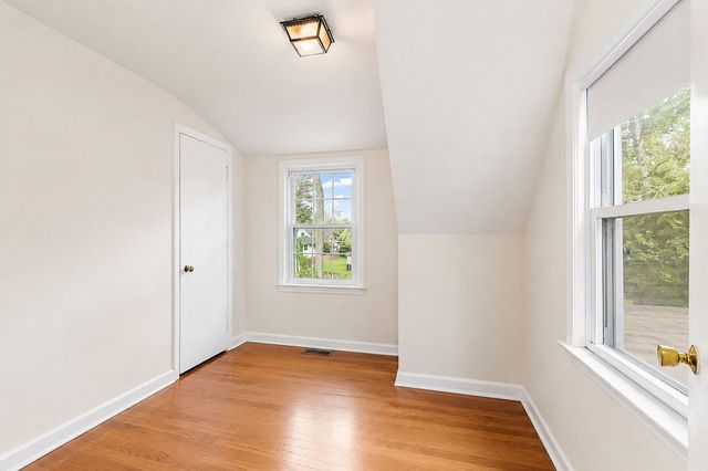 369 N Walnut Street, Elmhurst, IL 60126