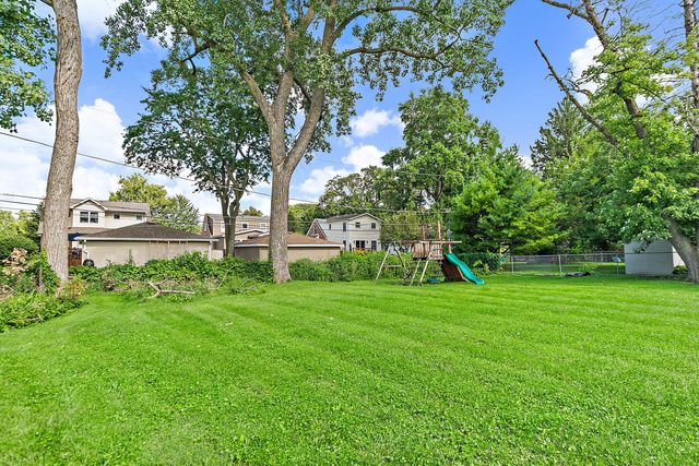 369 N Walnut Street, Elmhurst, IL 60126