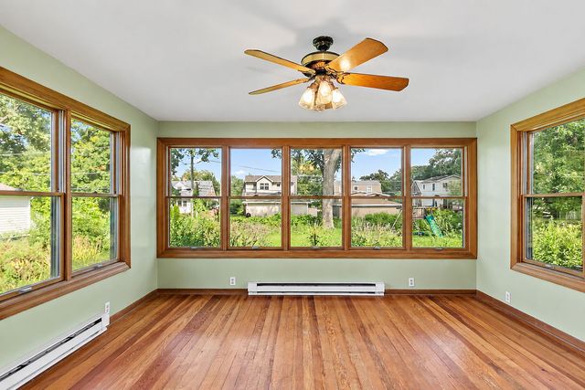 369 N Walnut Street, Elmhurst, IL 60126