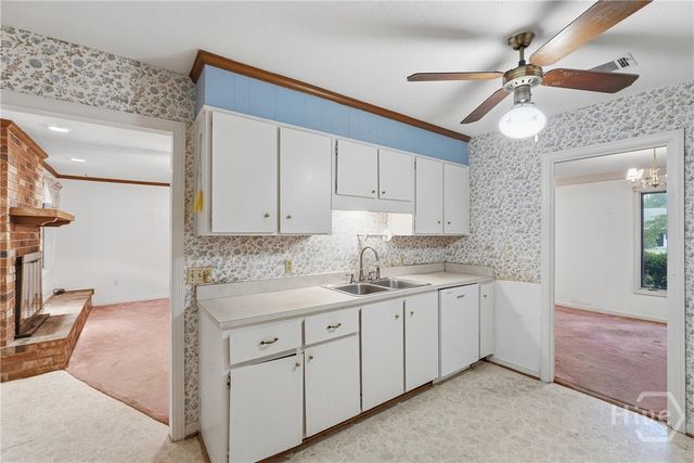 616 Suncrest Boulevard, Savannah, GA 31410