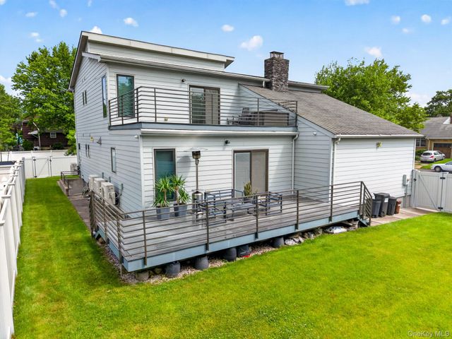 66-06 Marathon Parkway, Little Neck, NY 11362