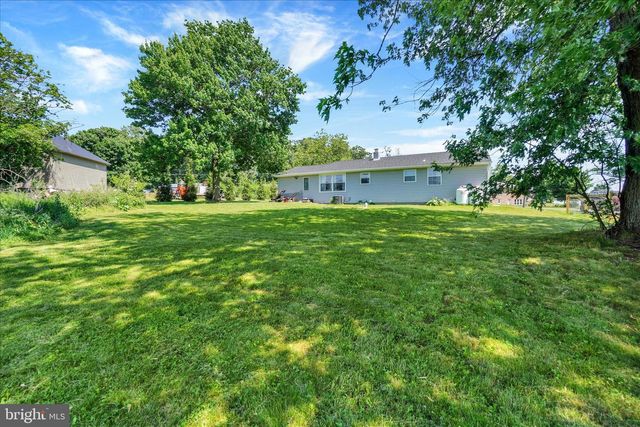 4161 WALTERS HATCHERY RD, York, PA 17408