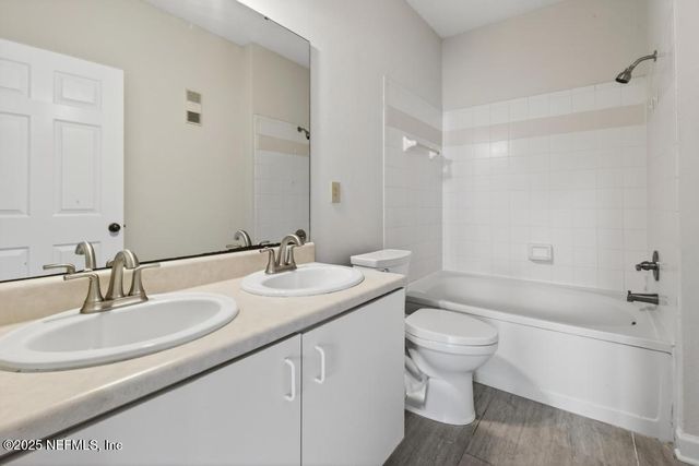 10000 GATE Parkway 417, Jacksonville, FL 32246