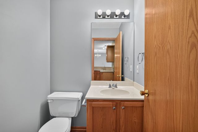 2211 Grand Avenue 6, West Des Moines, IA 50265