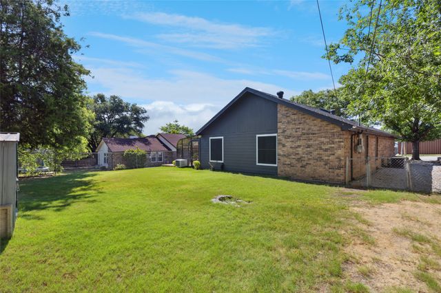 6604 Roxanne Way, Fort Worth, TX 76135