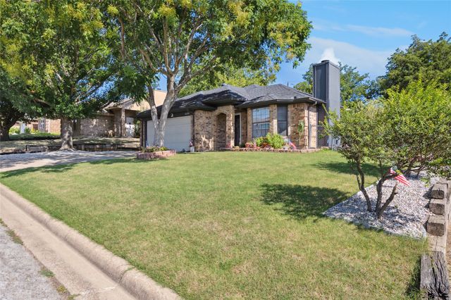 6604 Roxanne Way, Fort Worth, TX 76135