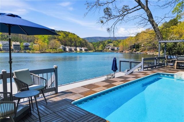 219 Narrows Drive, Waleska, GA 30183