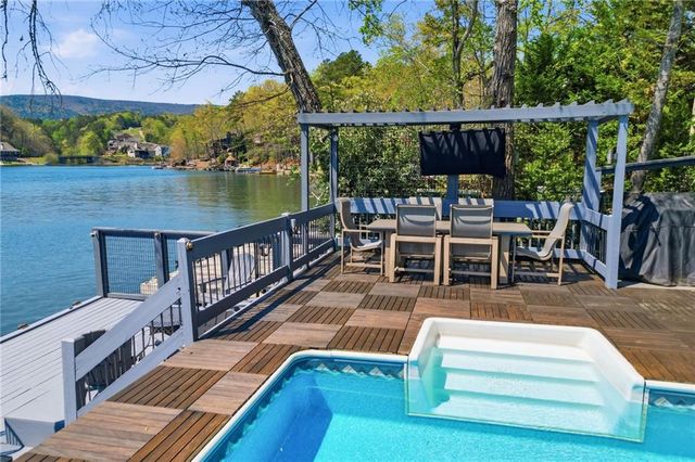 219 Narrows Drive, Waleska, GA 30183