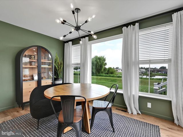 404 JARED WAY, New Holland, PA 17557