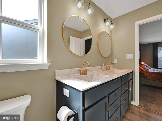 404 JARED WAY, New Holland, PA 17557