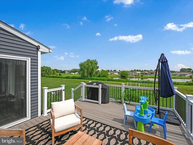 404 JARED WAY, New Holland, PA 17557
