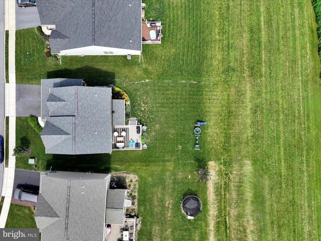 404 JARED WAY, New Holland, PA 17557