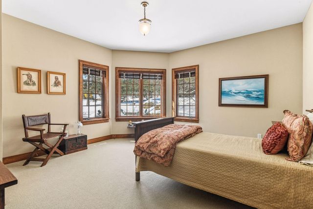 3 Circle E, Edina, MN 55436