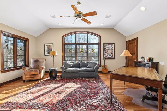 3 Circle E, Edina, MN 55436