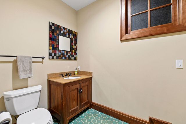 3 Circle E, Edina, MN 55436