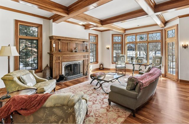 3 Circle E, Edina, MN 55436