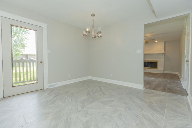 8222 N Birch Avenue, Newburgh, IN 47630