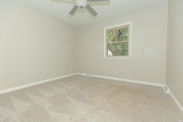 8222 N Birch Avenue, Newburgh, IN 47630