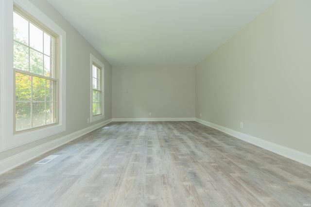 8222 N Birch Avenue, Newburgh, IN 47630