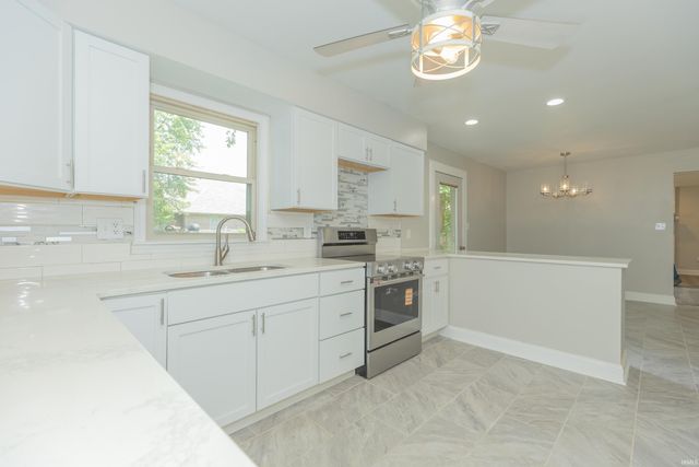 8222 N Birch Avenue, Newburgh, IN 47630