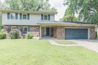 8222 N Birch Avenue, Newburgh, IN 47630