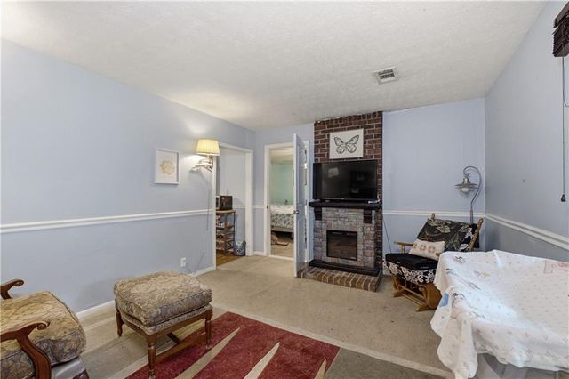 31 Rock Fence Circle SE, Cartersville, GA 30121