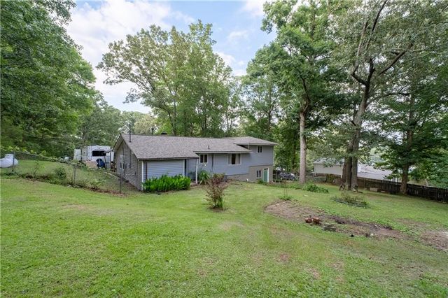 31 Rock Fence Circle SE, Cartersville, GA 30121