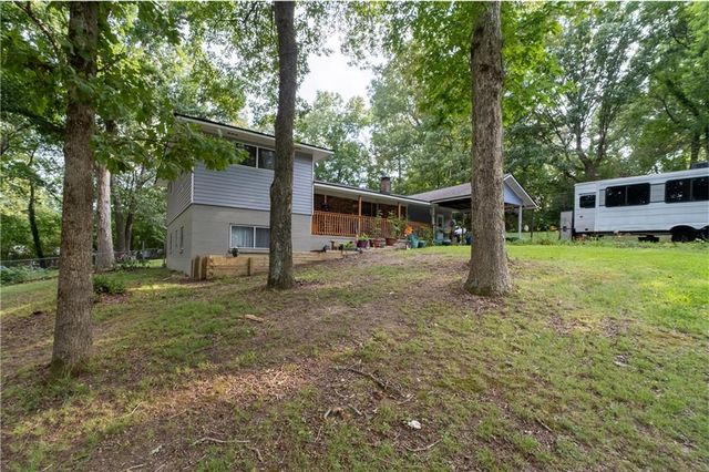 31 Rock Fence Circle SE, Cartersville, GA 30121