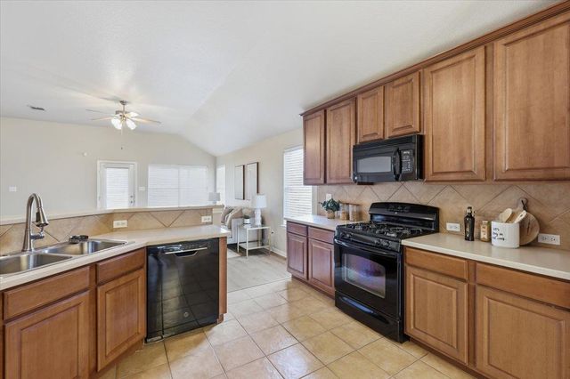 4495 Heritage Well LN, Round Rock, TX 78665