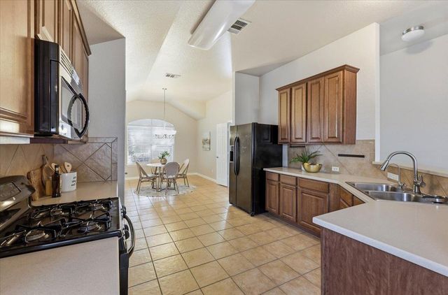 4495 Heritage Well LN, Round Rock, TX 78665
