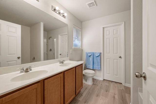 704 Bastrop Drive, Arlington, TX 76002