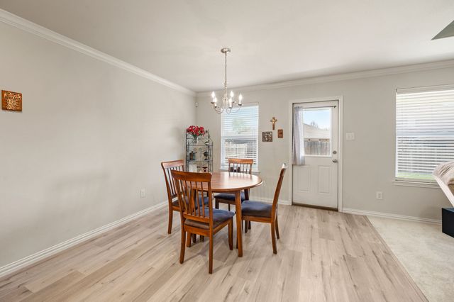 704 Bastrop Drive, Arlington, TX 76002